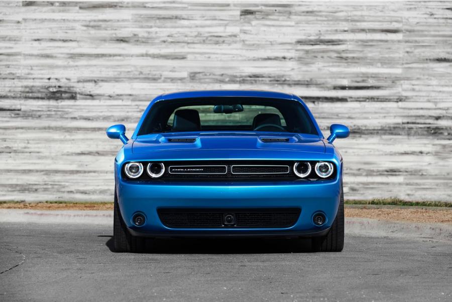  Dodge Challenger SXT 2015 года  (фото 30 из 59)